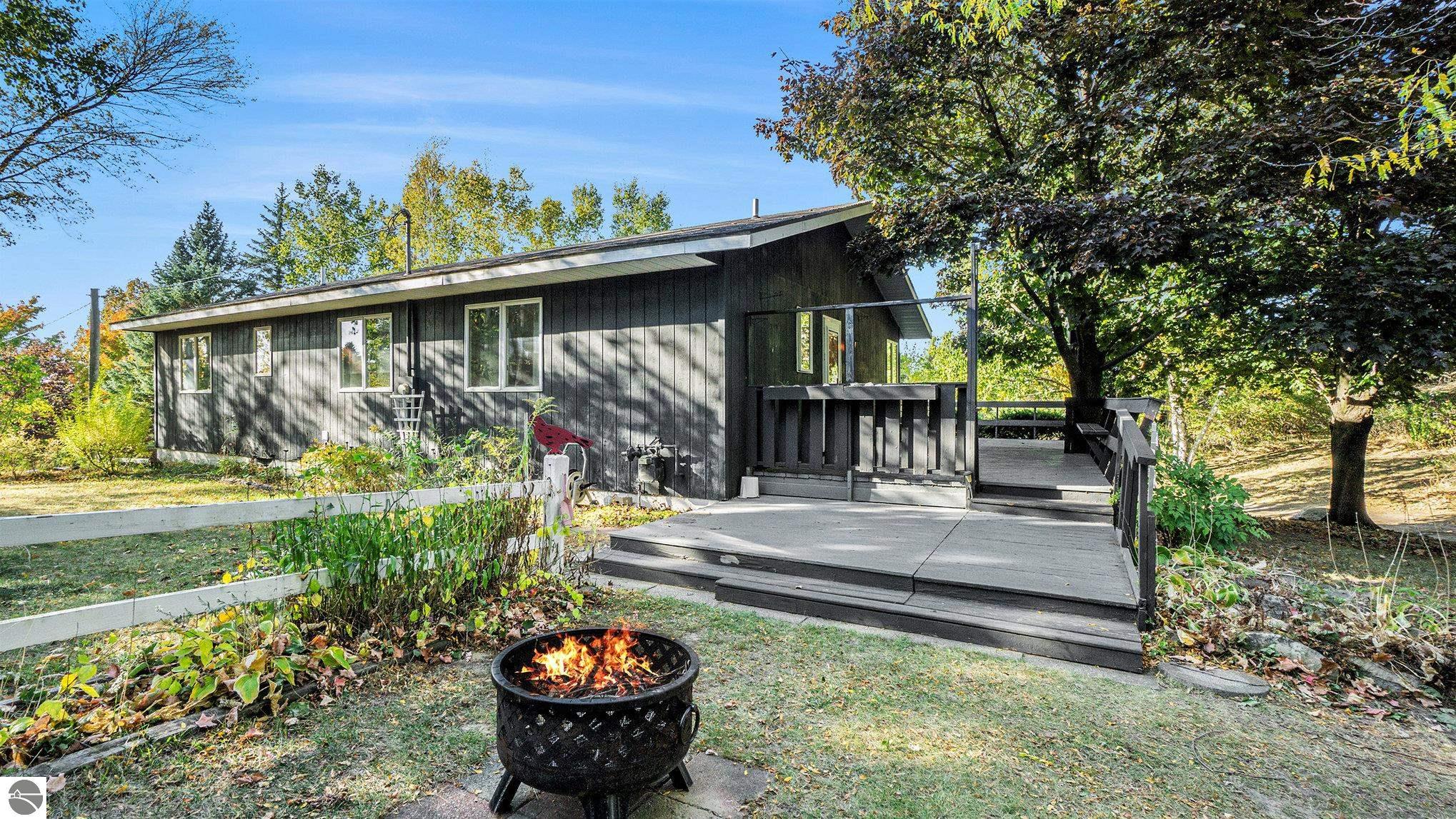 1068 Carlisle Road