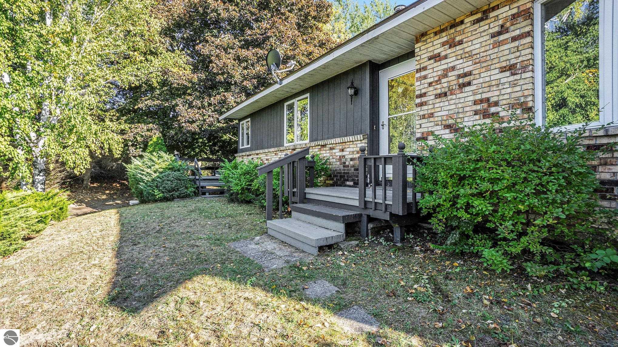 1068 Carlisle Road
