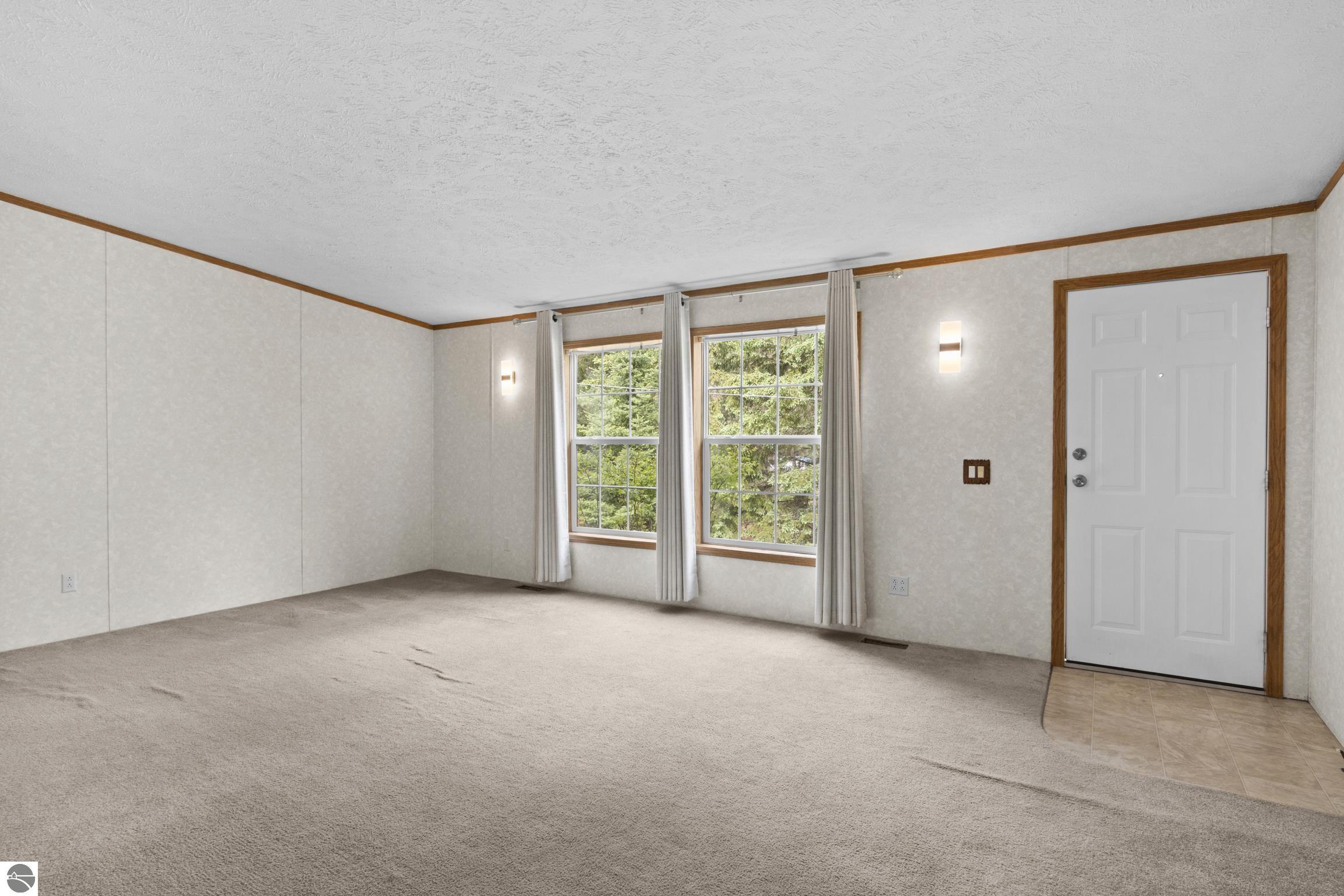 11748 NE Franklin Street