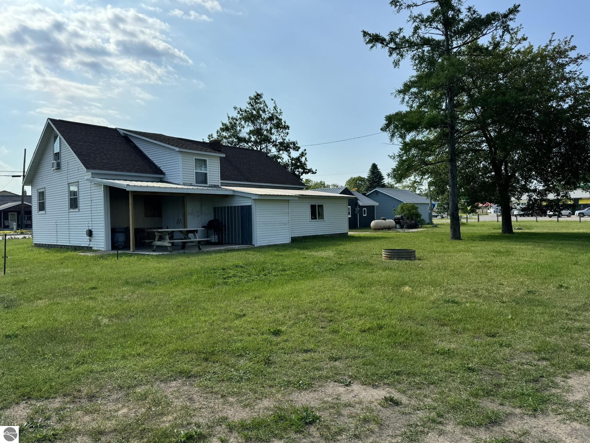 8281 Rapid City Road