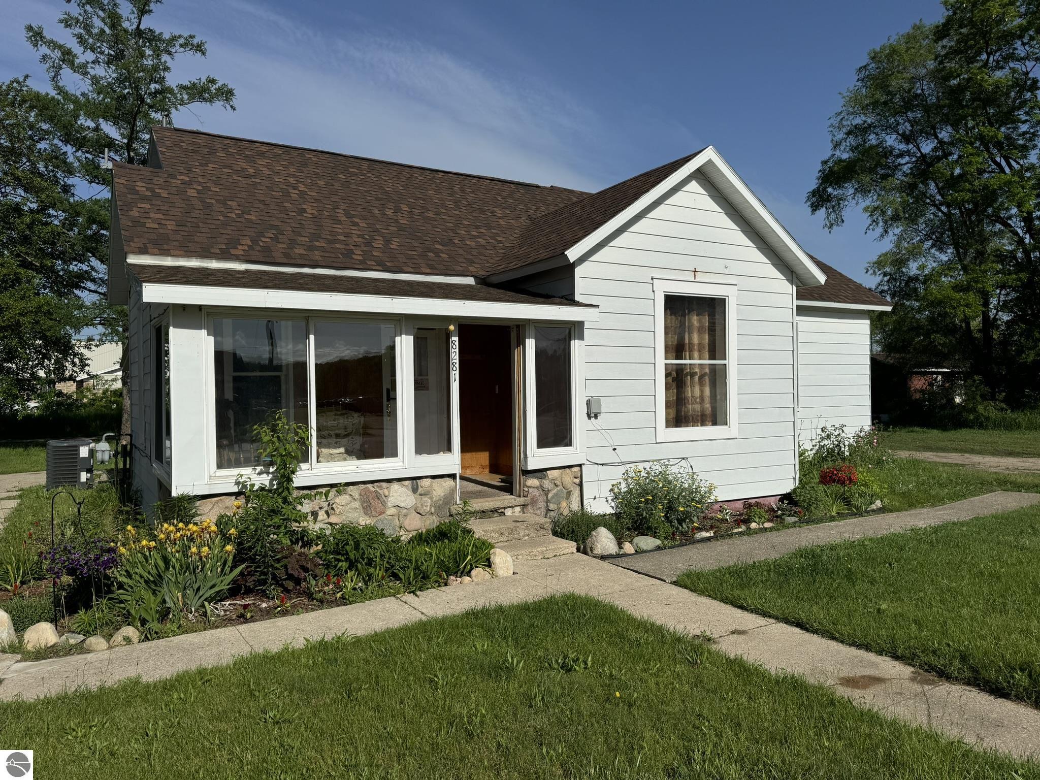 8281 Rapid City Road