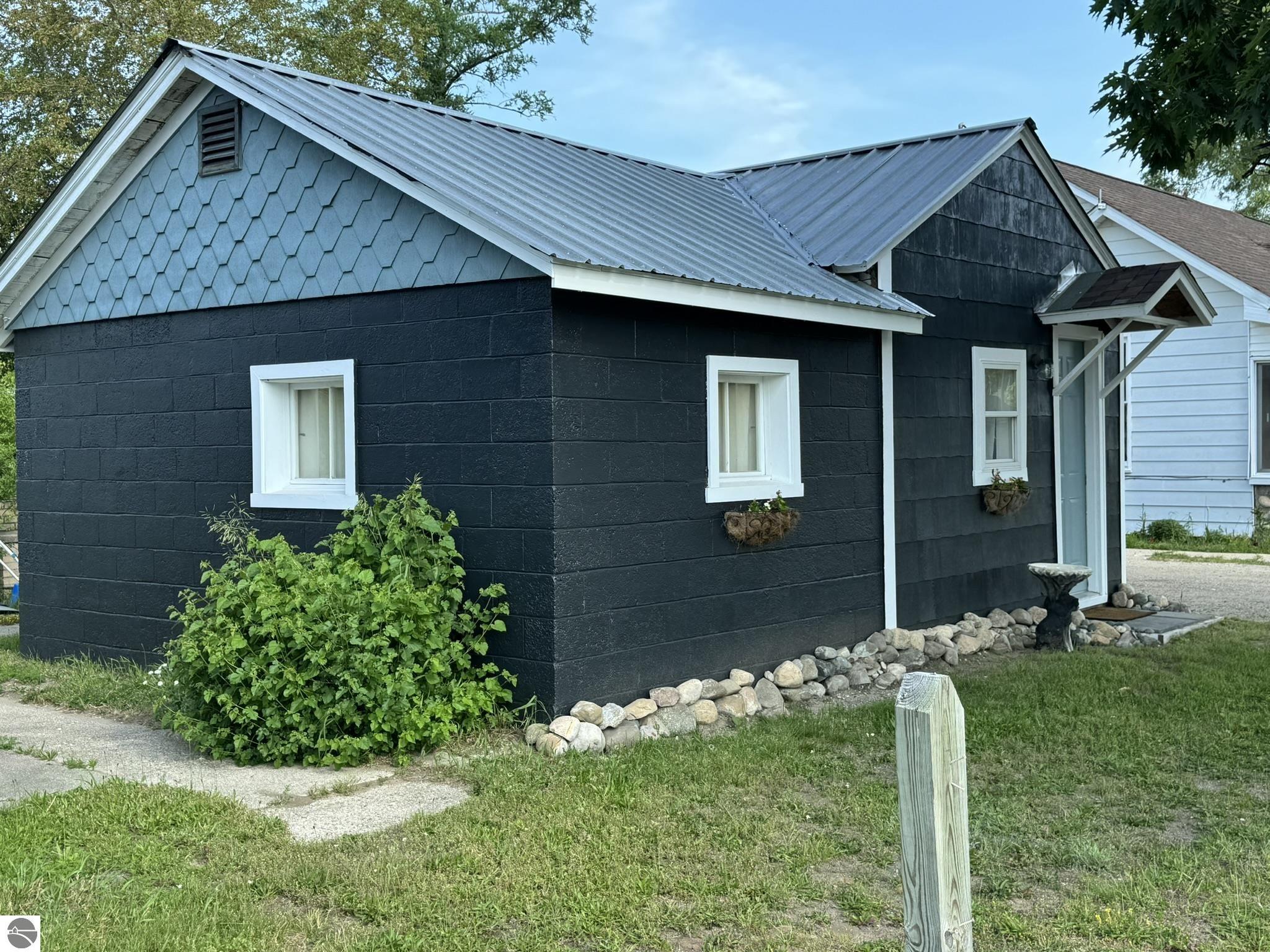 8281 Rapid City Road