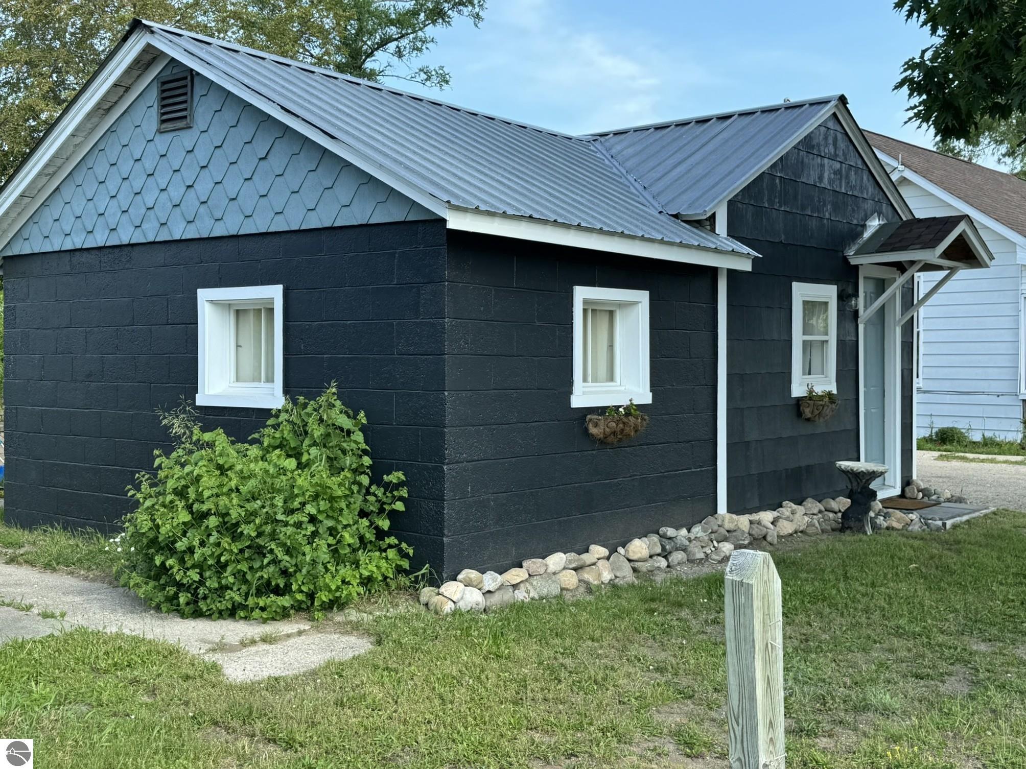 8281 Rapid City Road