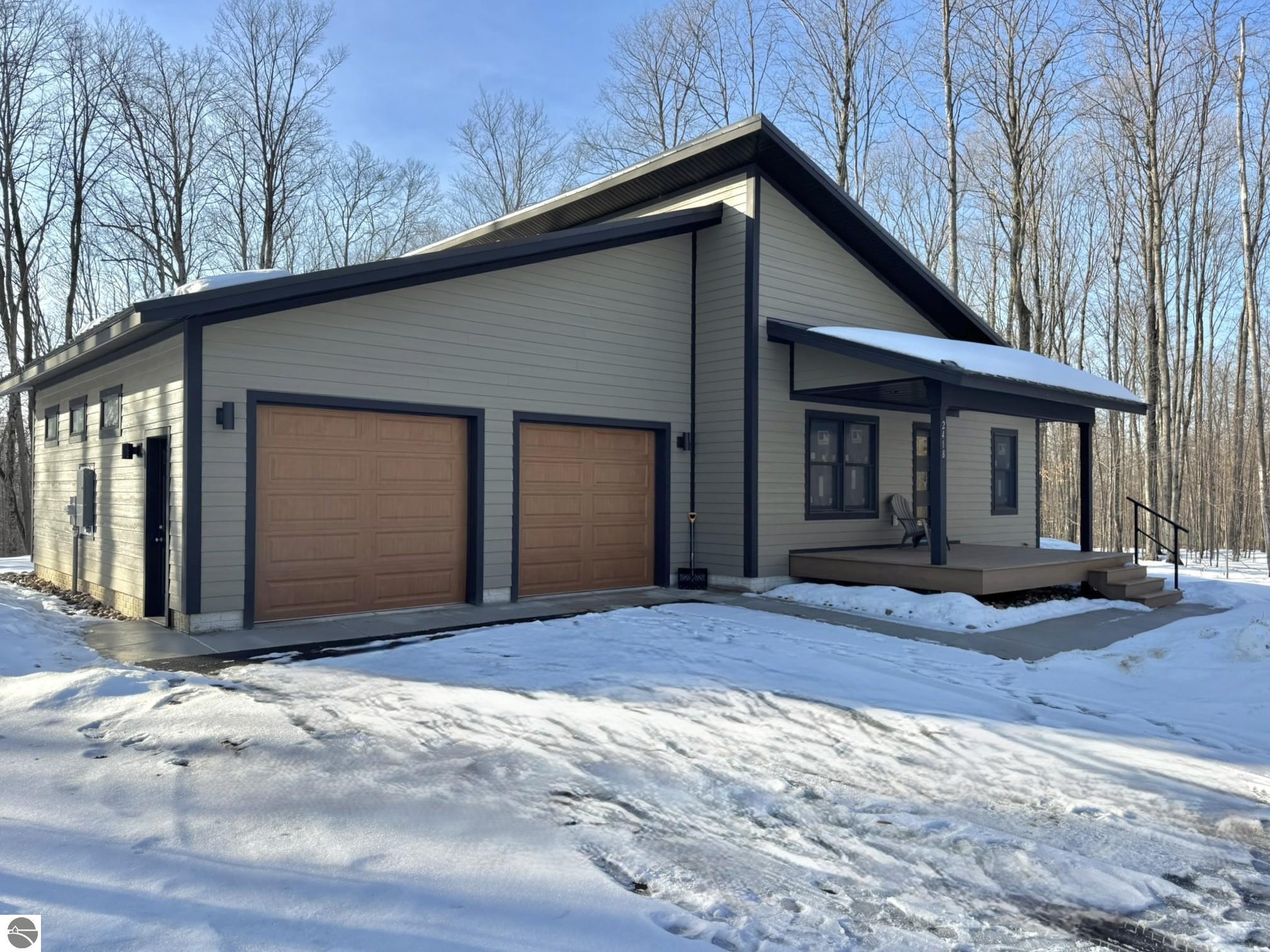 2418 Hawks Eye Drive