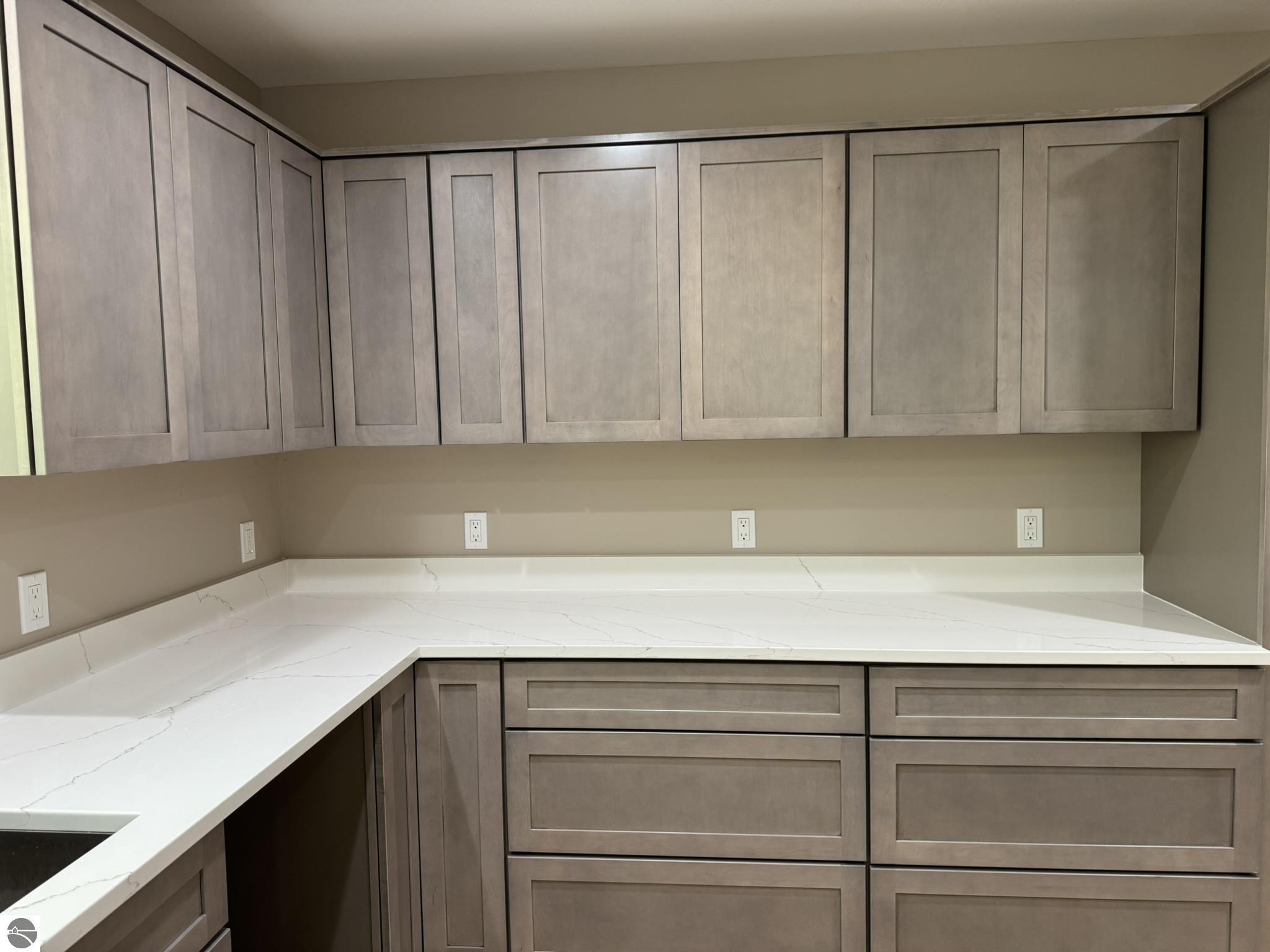 2418 Hawks Eye Drive