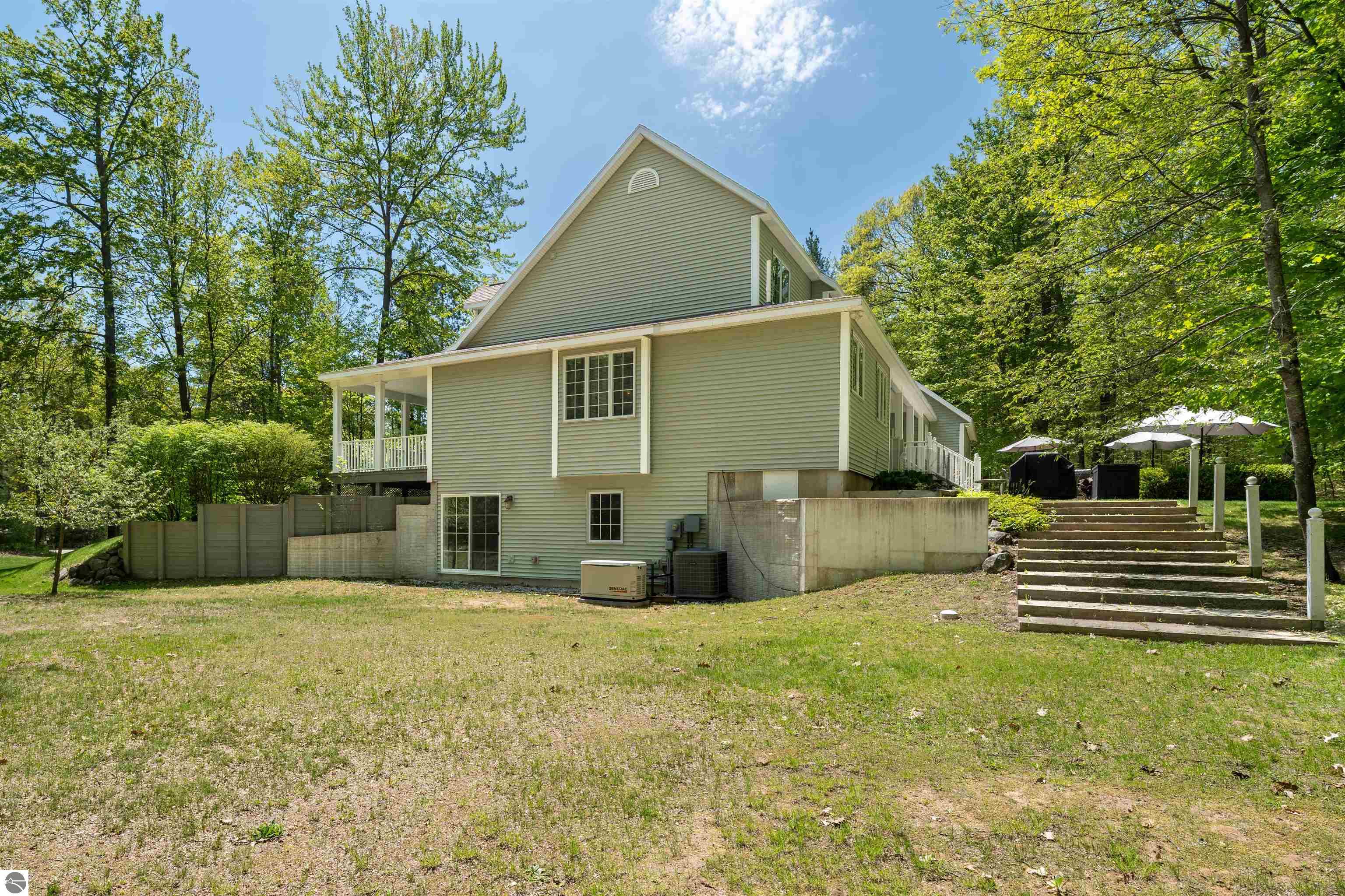 8745 Wheeler Oaks Drive
