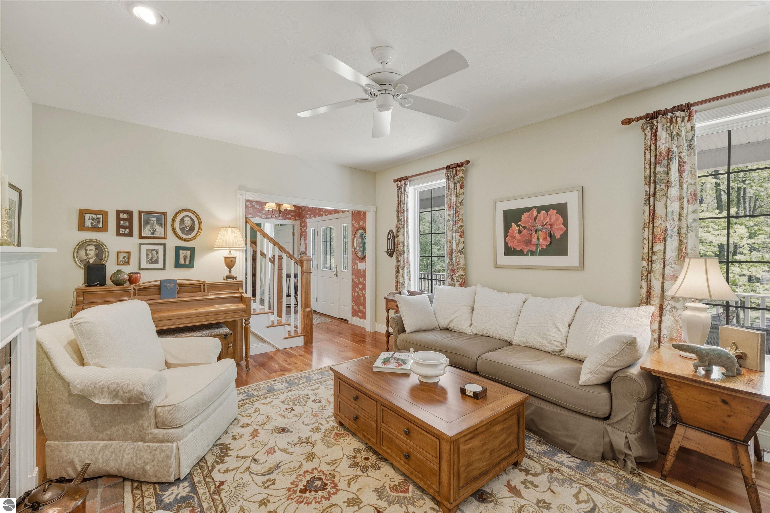 8745 Wheeler Oaks Drive