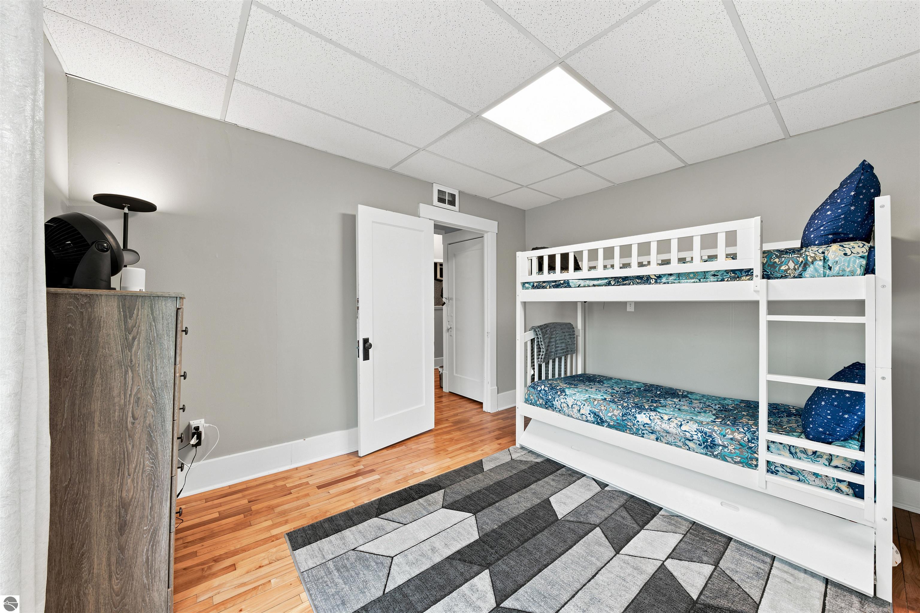 7636 Crystal Beach