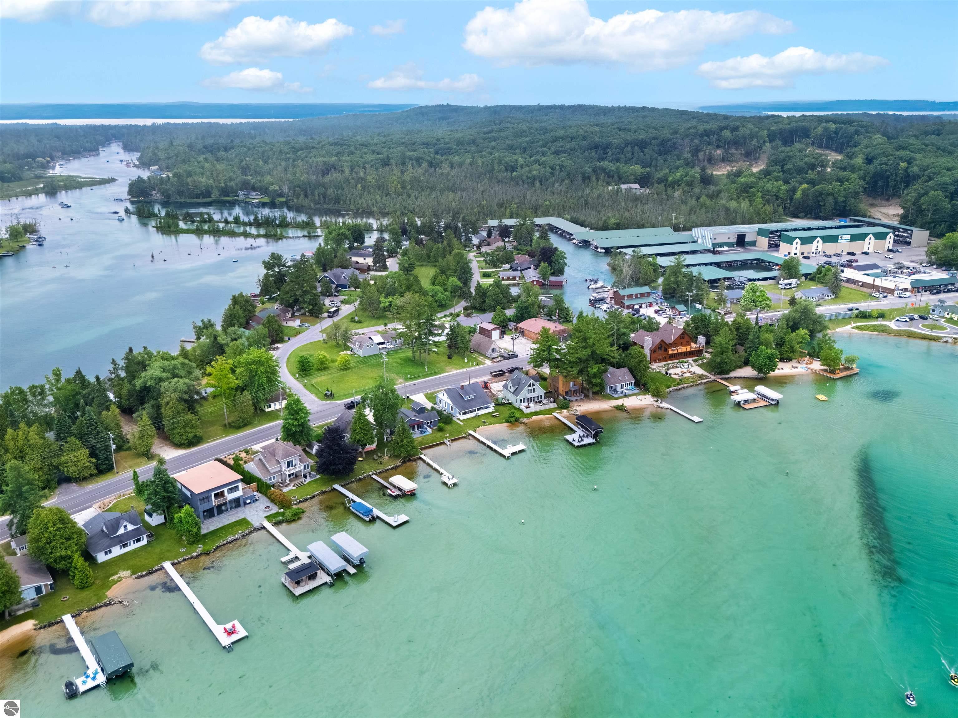 7636 Crystal Beach