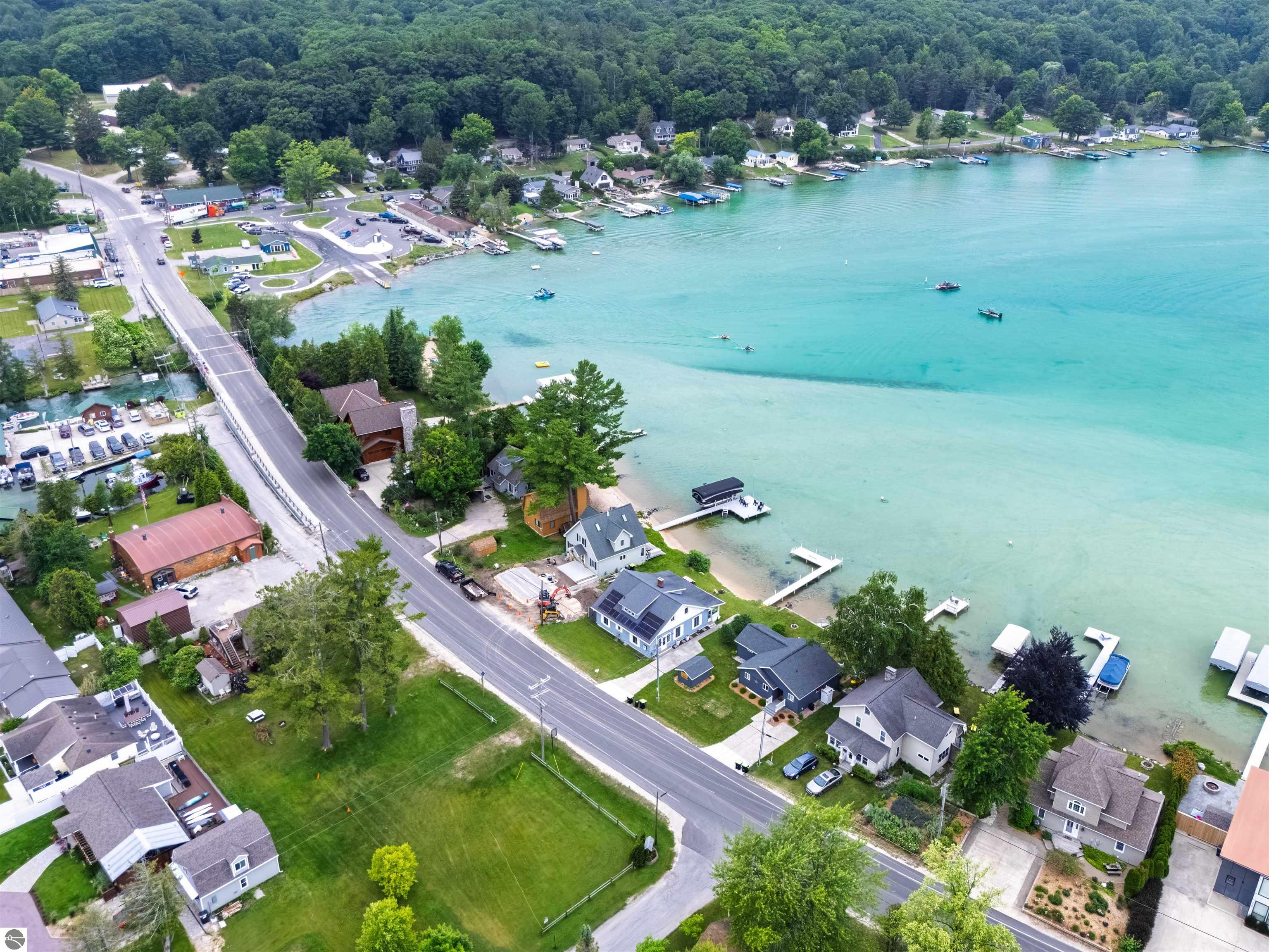 7636 Crystal Beach