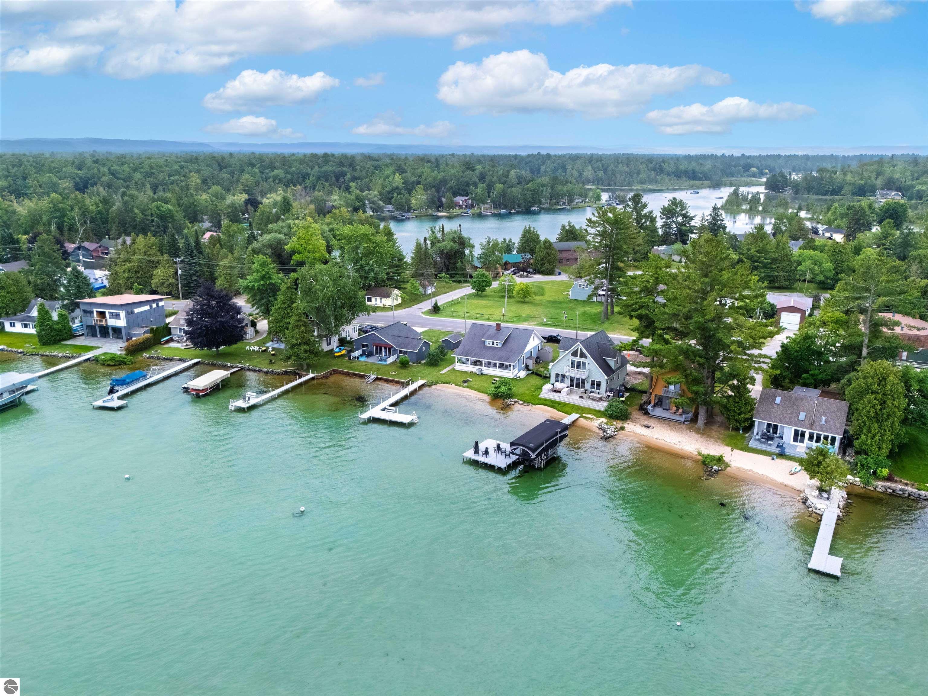 7636 Crystal Beach