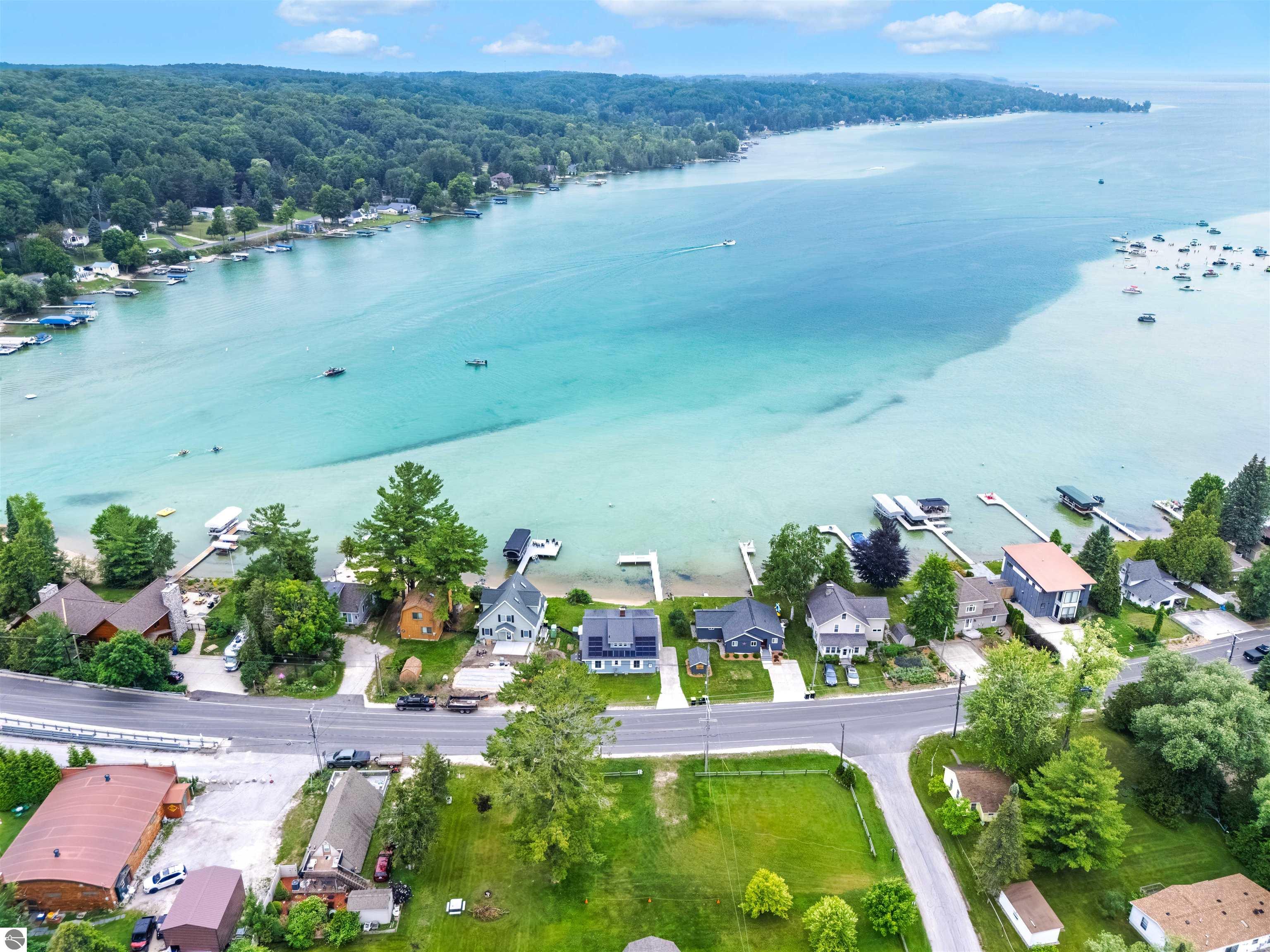 7636 Crystal Beach