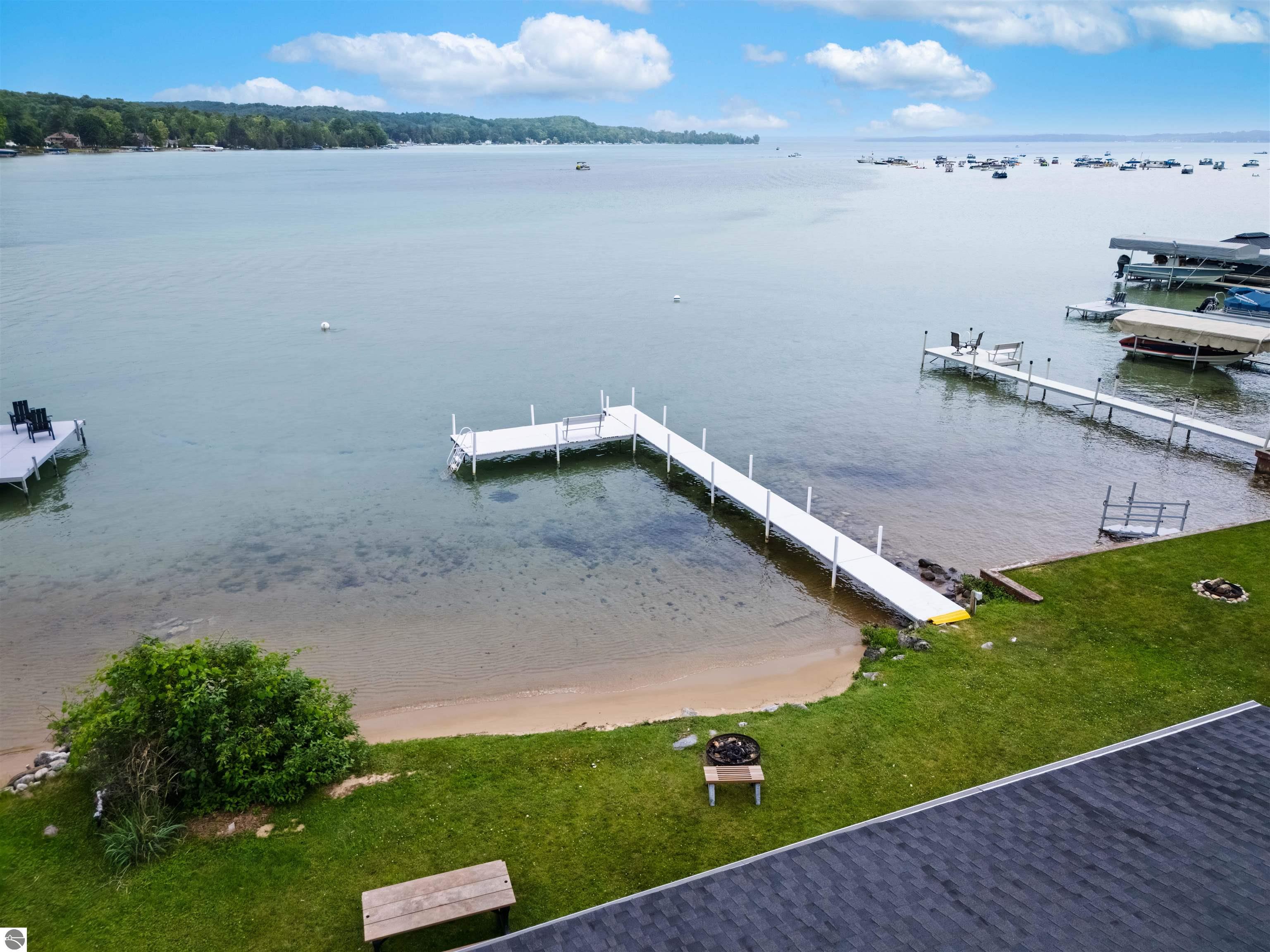 7636 Crystal Beach