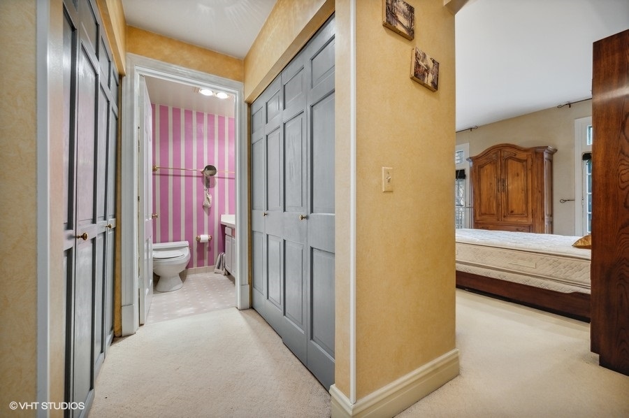 21 E Elm Street Unit: 3C