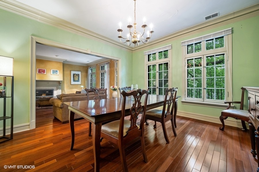 21 E Elm Street Unit: 3C