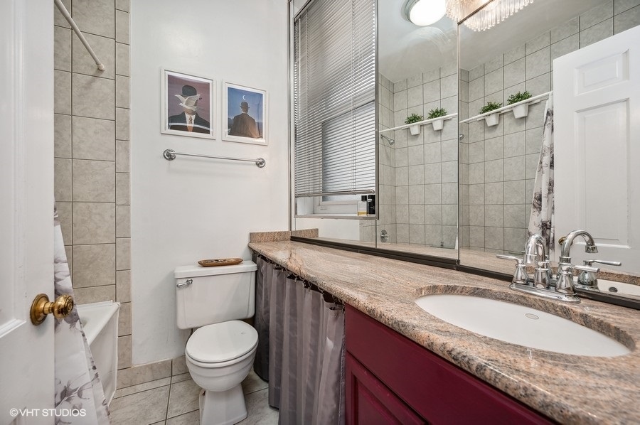 21 E Elm Street Unit: 3C