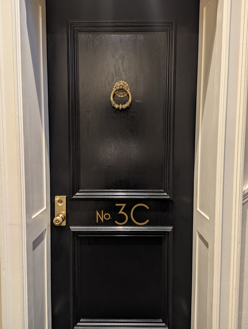 21 E Elm Street Unit: 3C