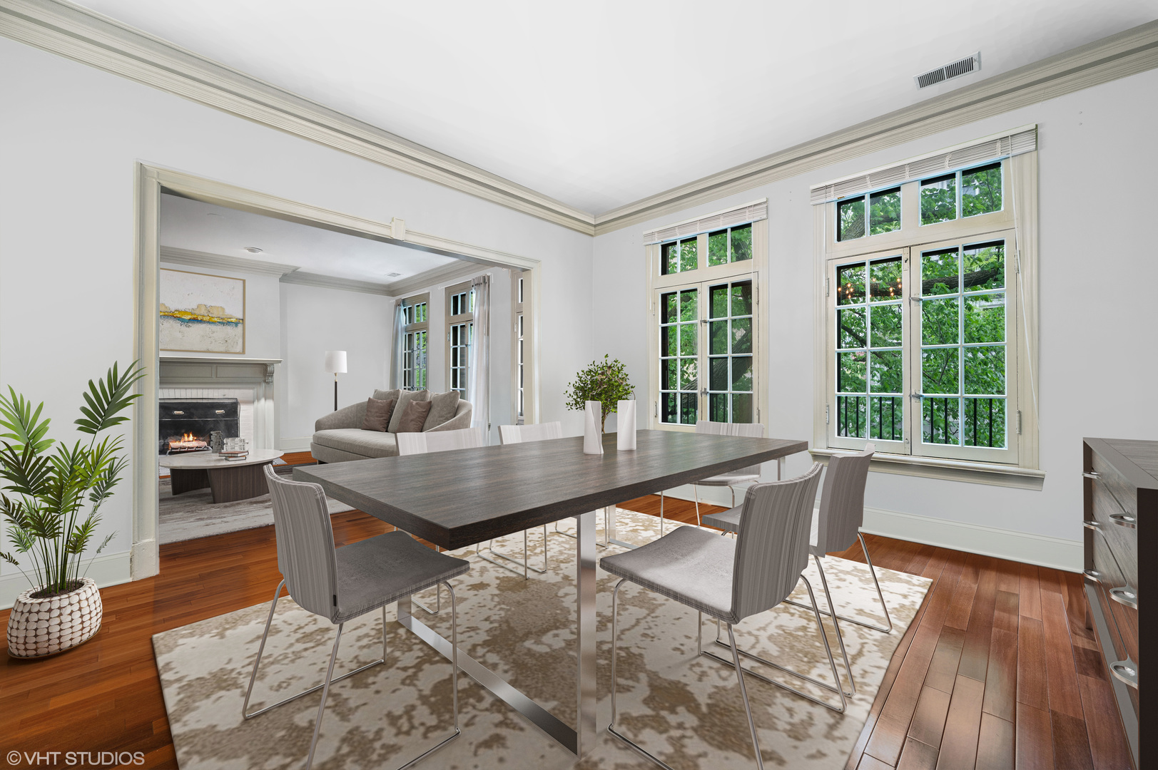 21 E Elm Street Unit: 3C