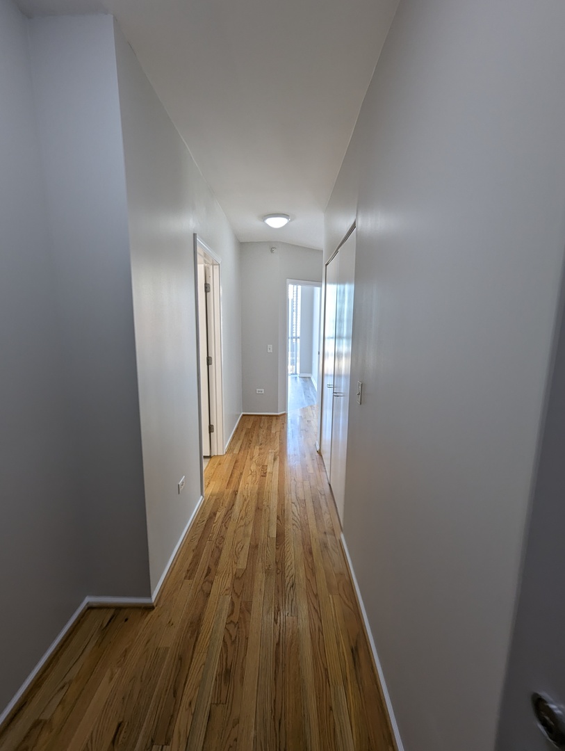 600 N Dearborn Street Unit: 1105