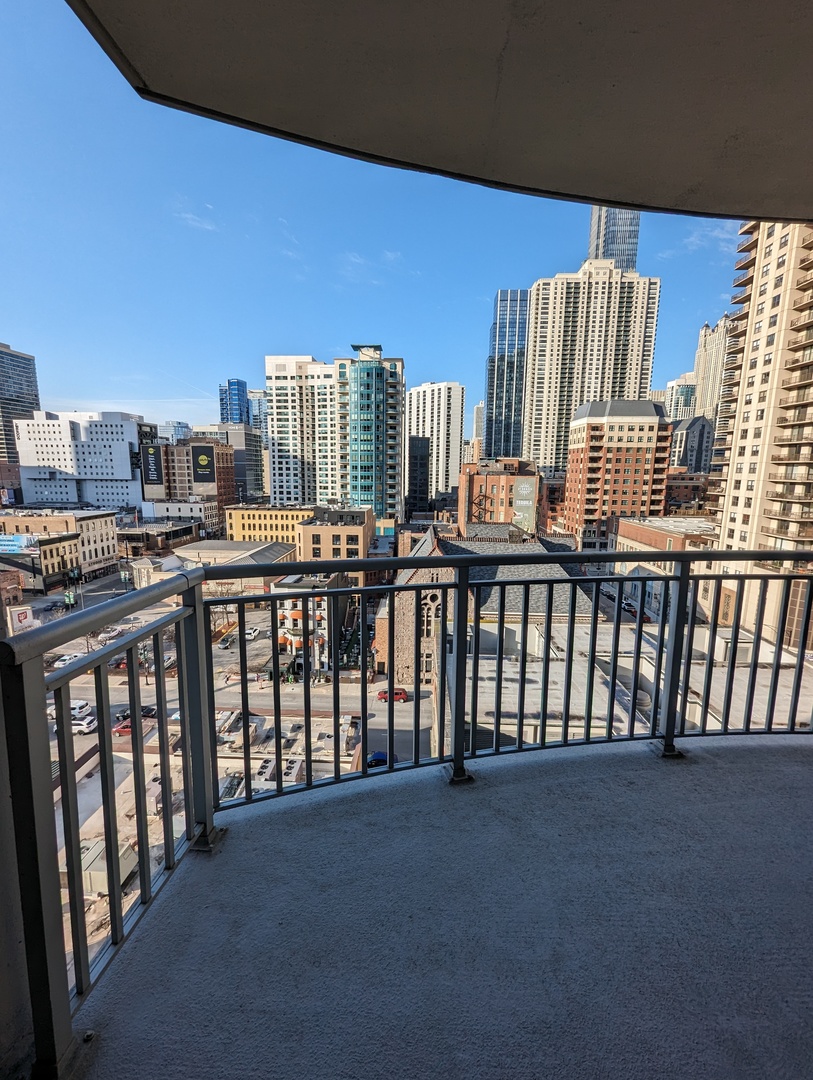 600 N Dearborn Street Unit: 1105