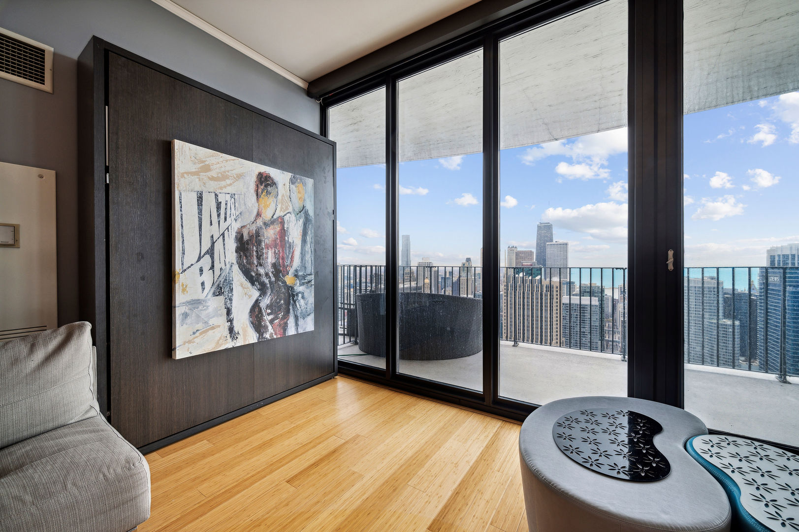 225 N Columbus Drive Unit: 5506