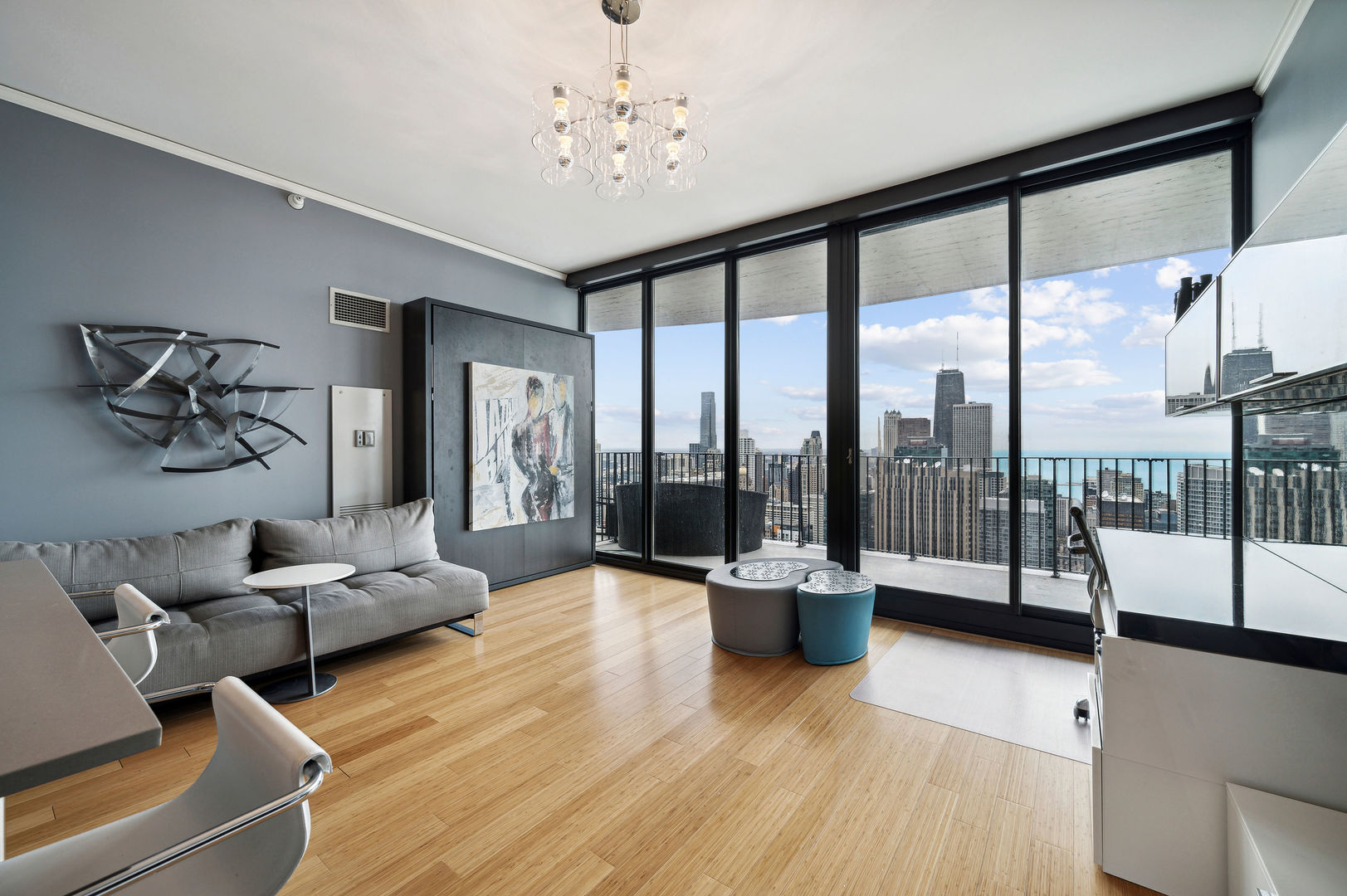 225 N Columbus Drive Unit: 5506