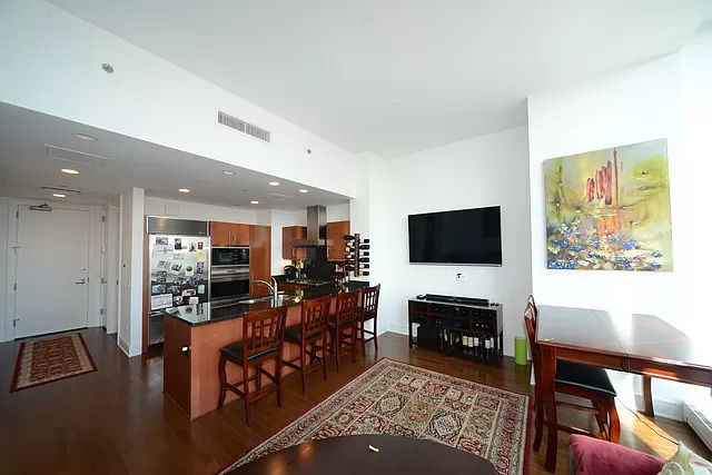 401 N WABASH Avenue Unit: 40I