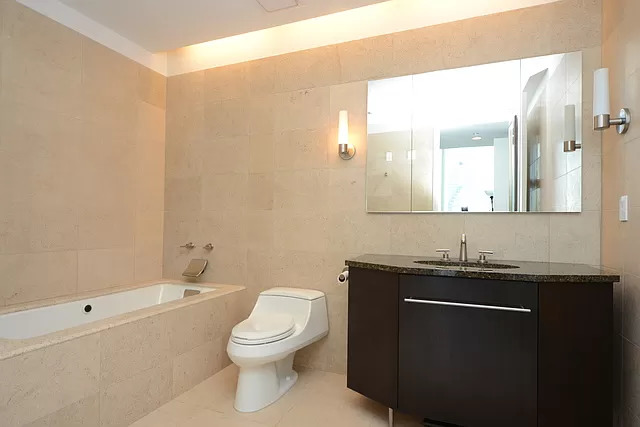 401 N WABASH Avenue Unit: 40I