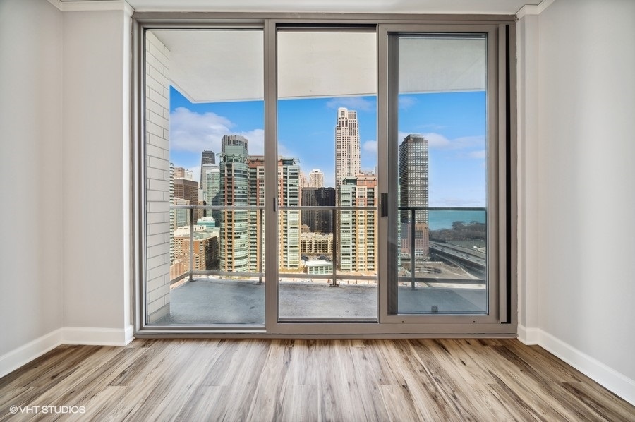 420 E Waterside Drive Unit: 2010