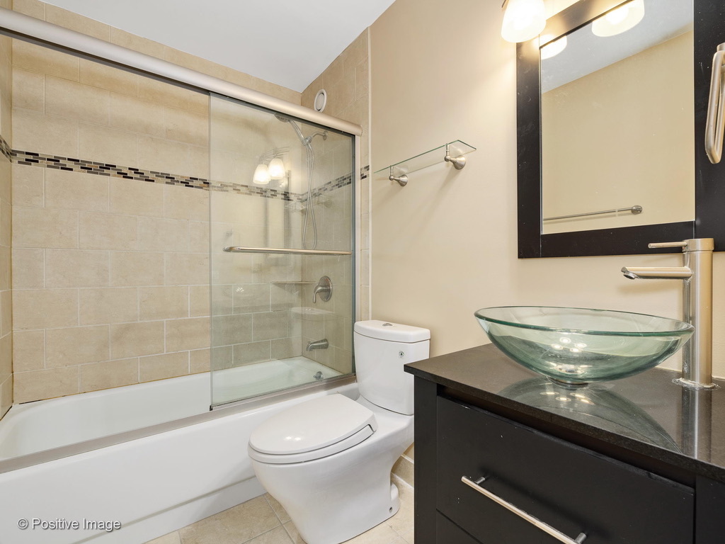 211 E Ohio Street Unit: 1416