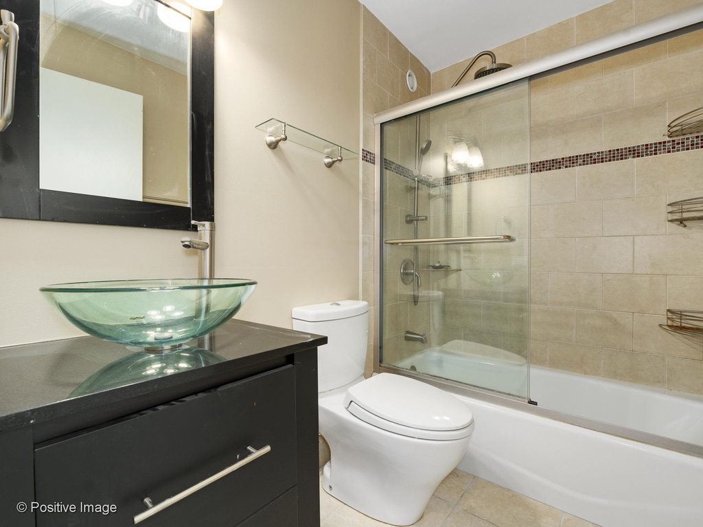 211 E Ohio Street Unit: 1416