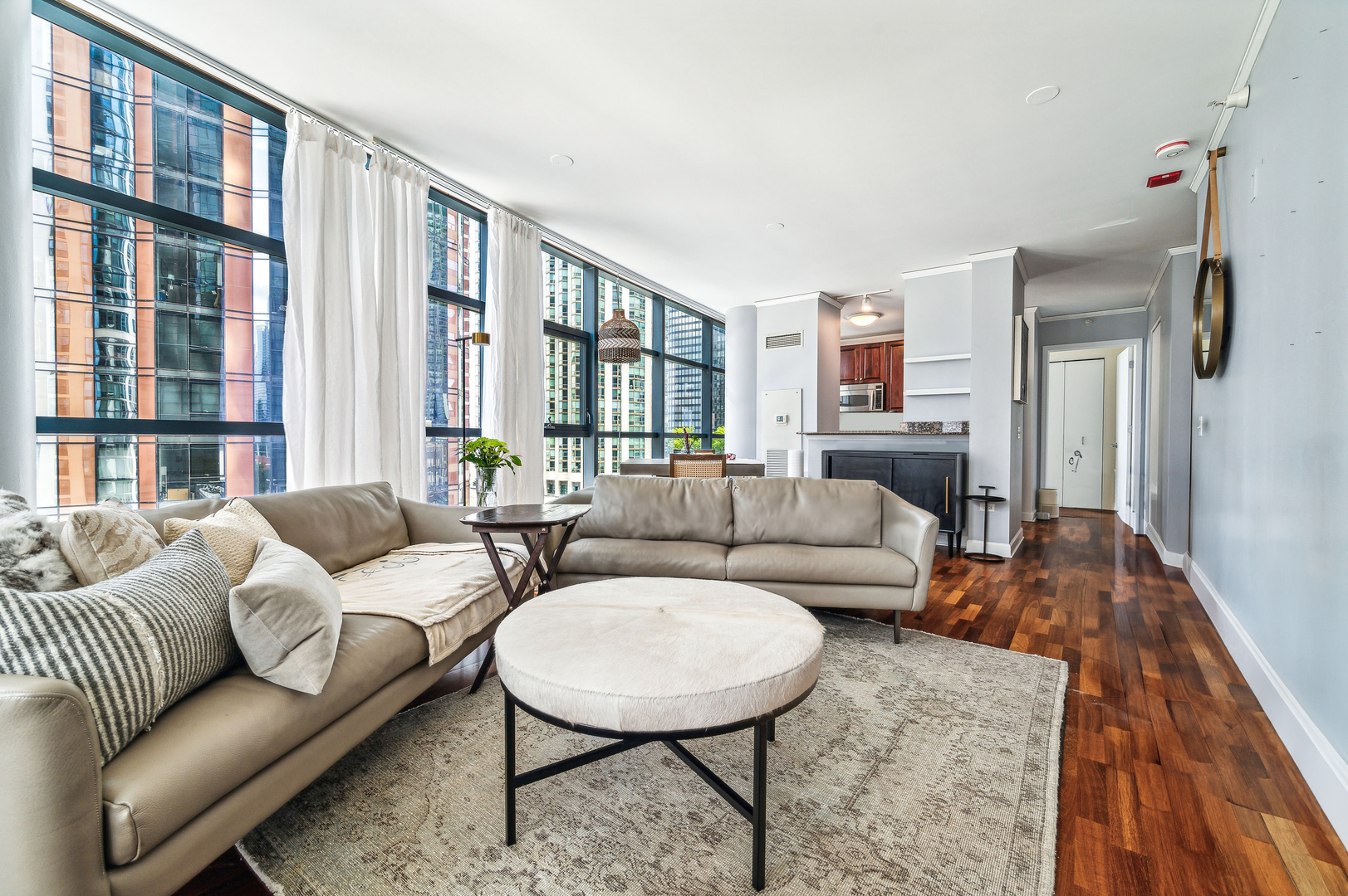 201 N WESTSHORE Drive Unit: 908