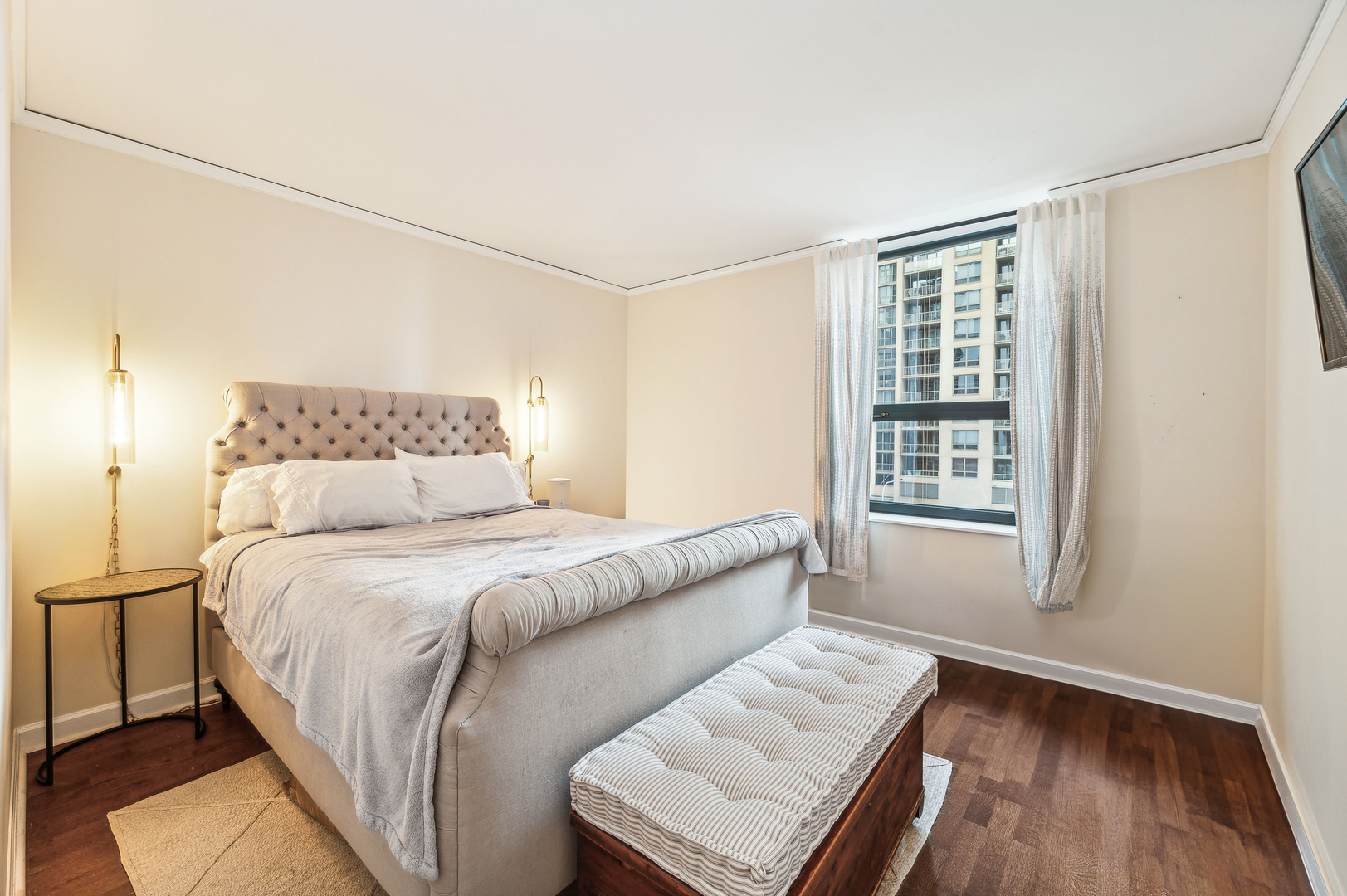 201 N WESTSHORE Drive Unit: 908
