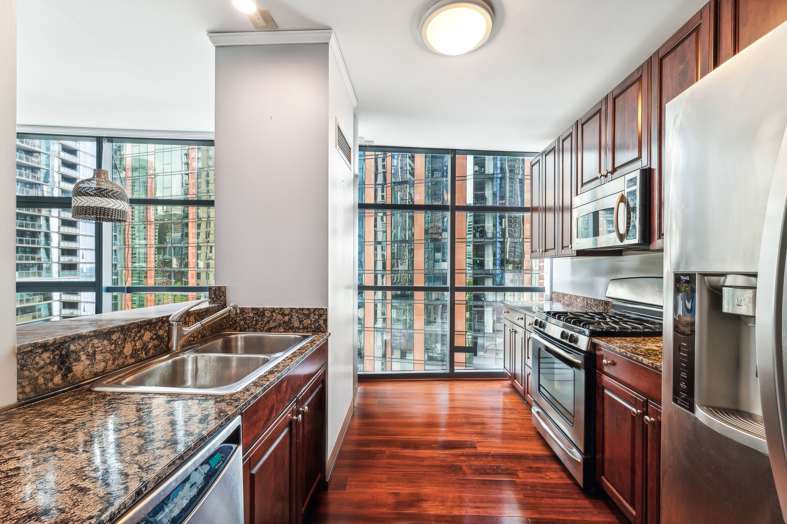 201 N WESTSHORE Drive Unit: 908