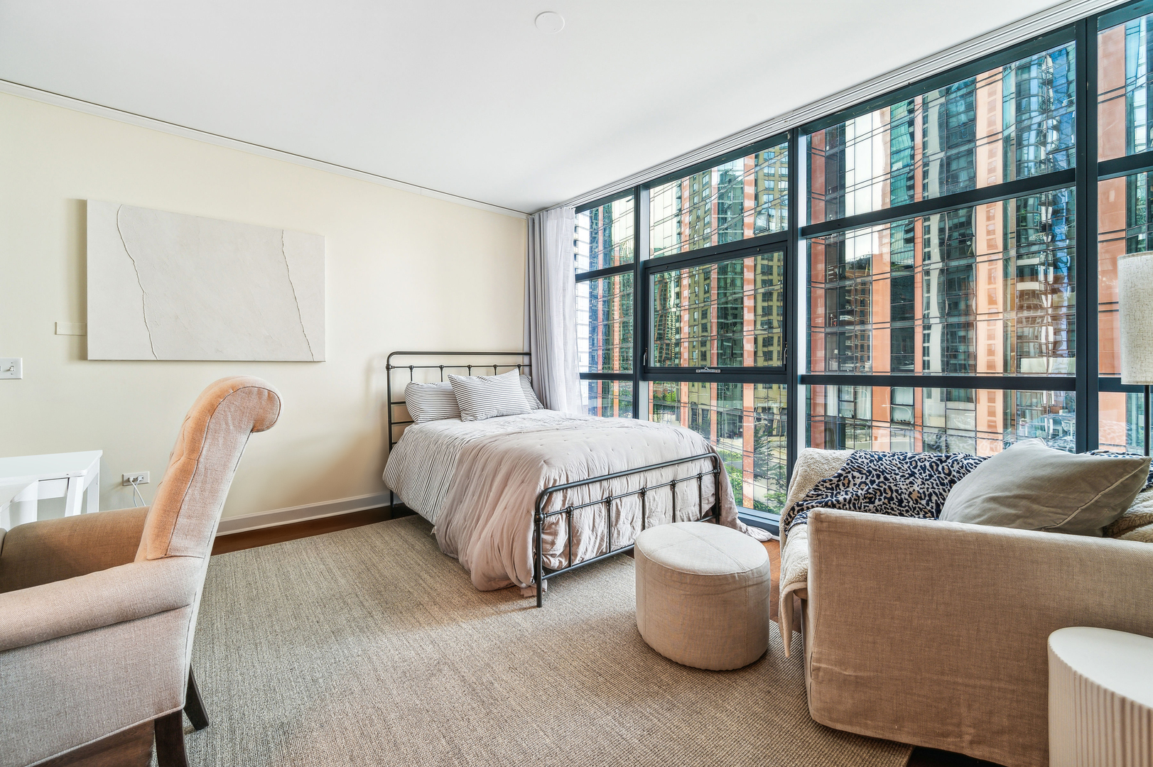 201 N WESTSHORE Drive Unit: 908