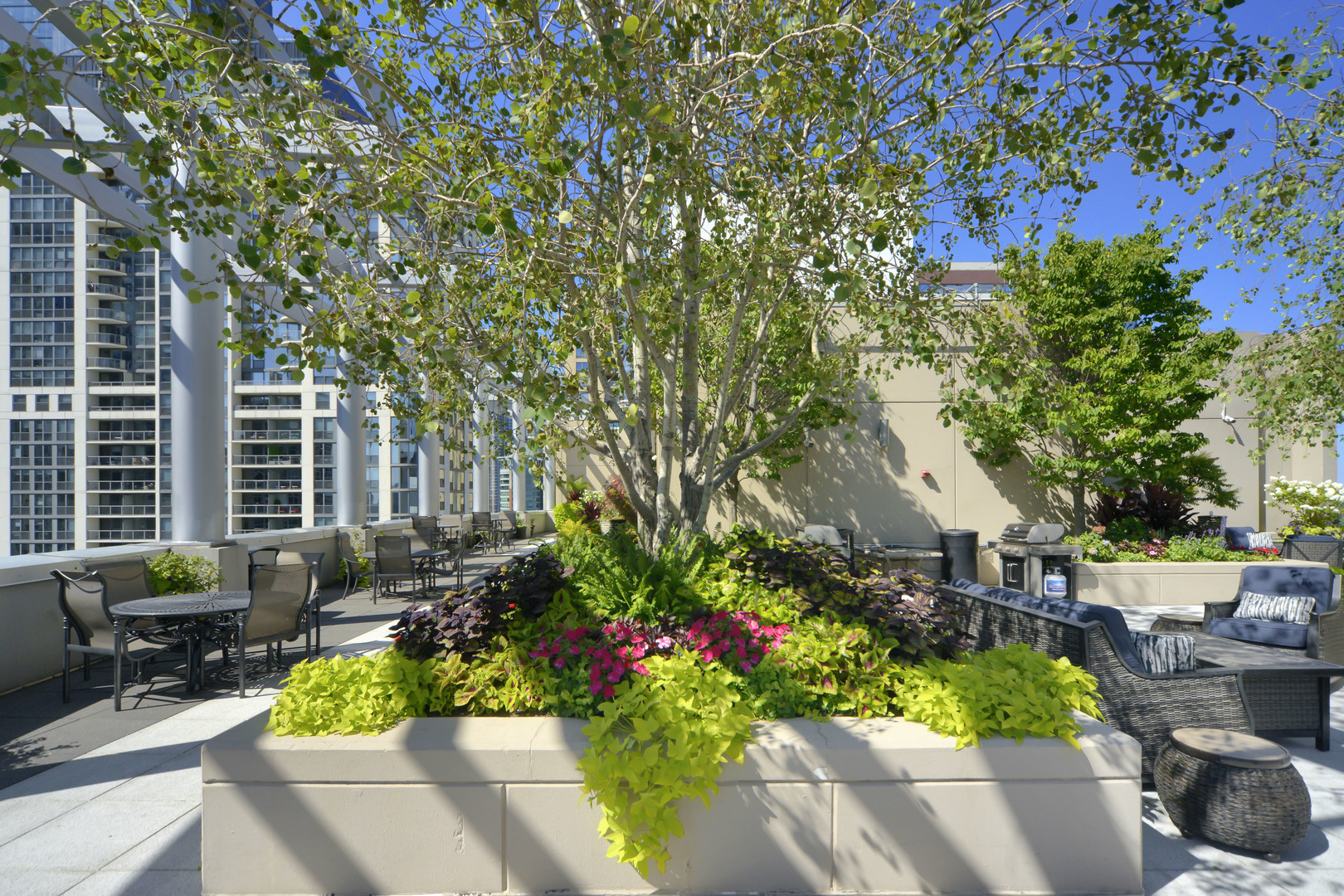 201 N WESTSHORE Drive Unit: 908