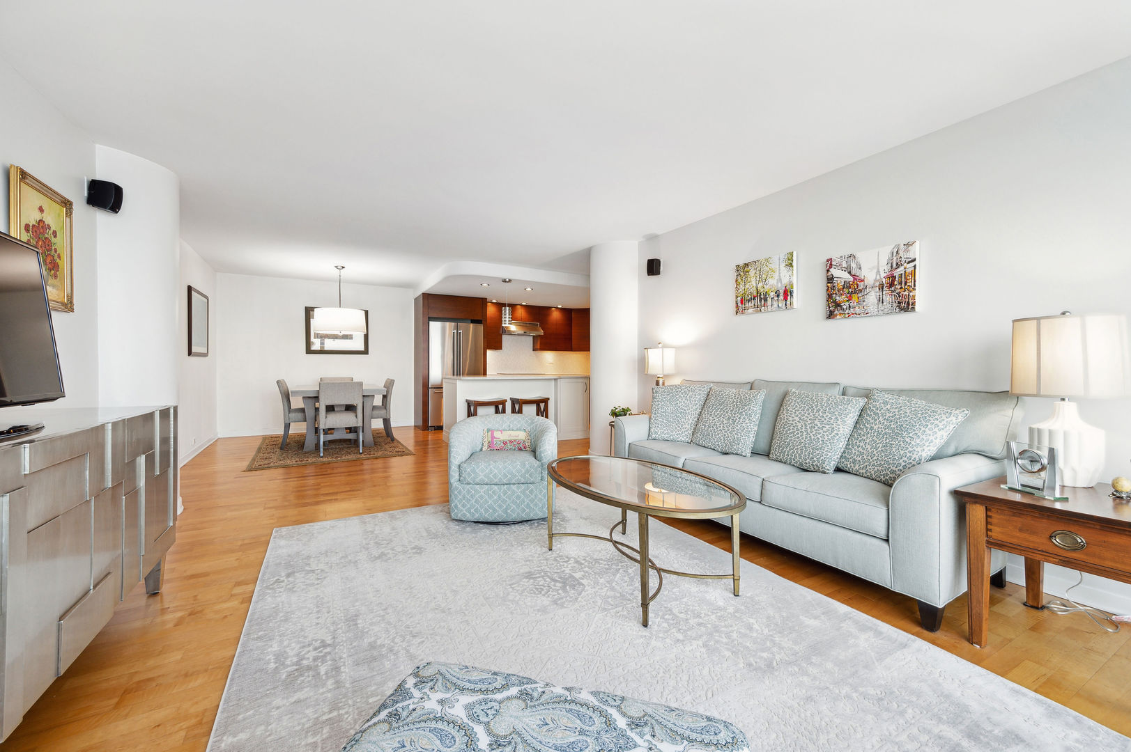155 N HARBOR Drive Unit: 810