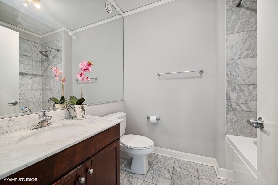 201 N Westshore Drive Unit: 1004