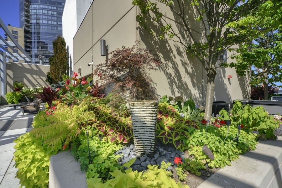 201 N Westshore Drive Unit: 1004