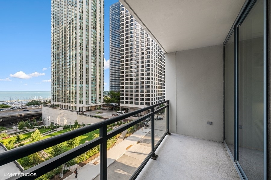 201 N Westshore Drive Unit: 1004