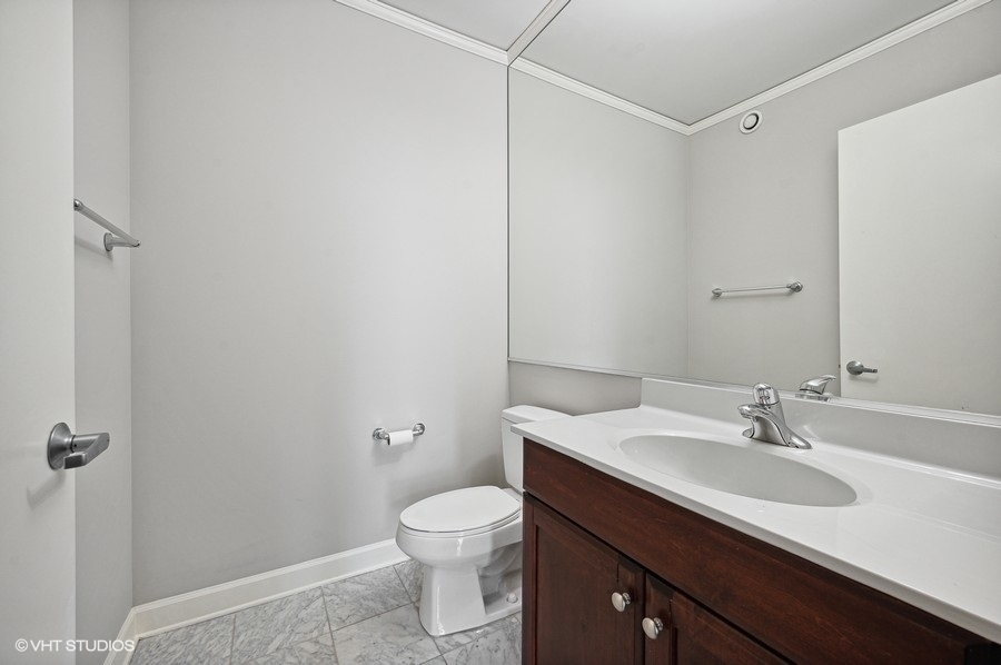 201 N Westshore Drive Unit: 1004