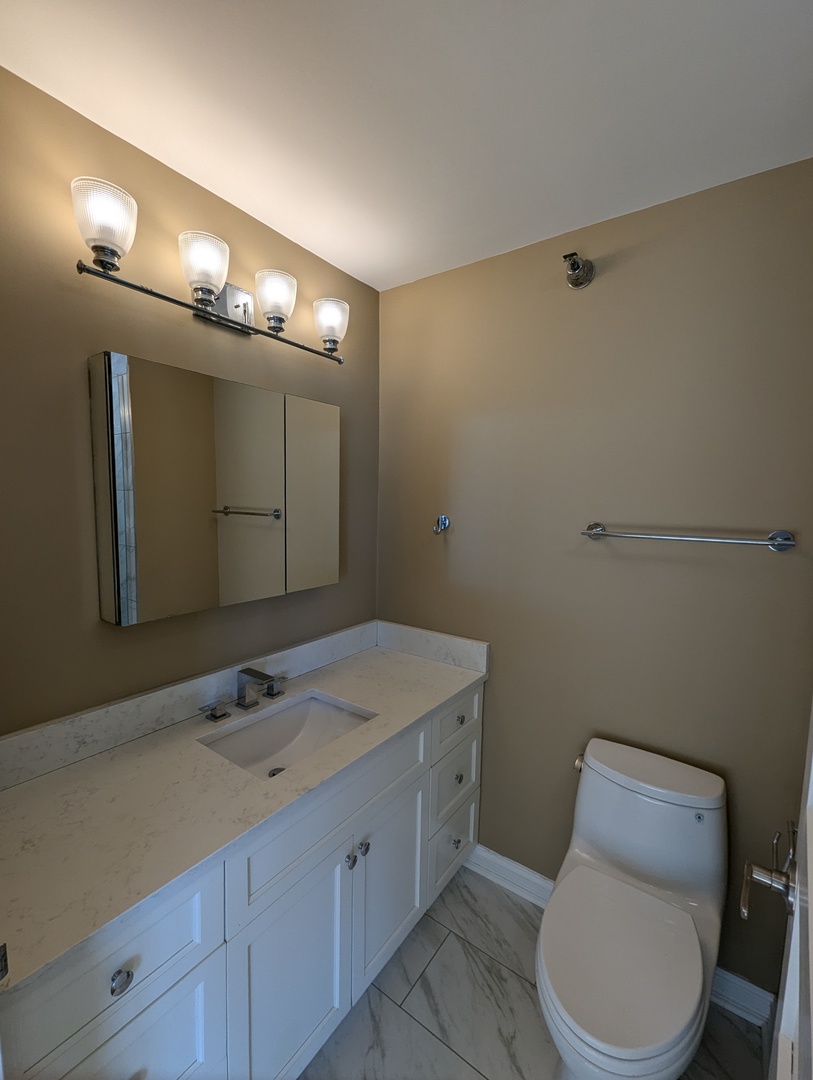 195 N HARBOR Drive Unit: 1906