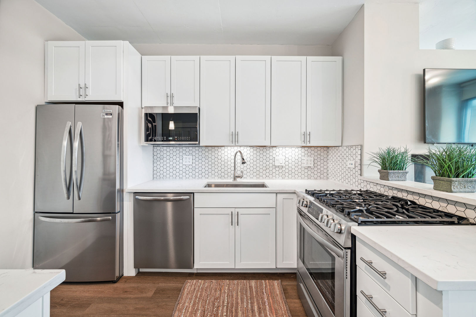 701 S Wells Street Unit: 903