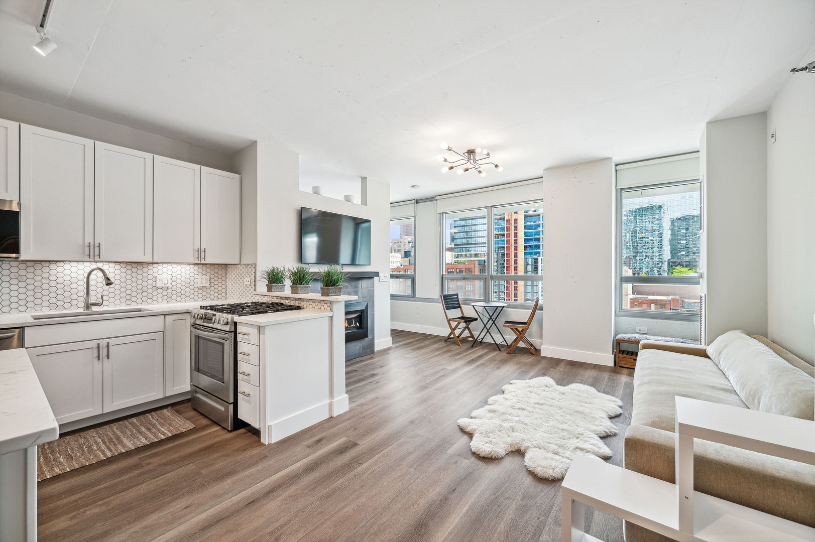701 S Wells Street Unit: 903