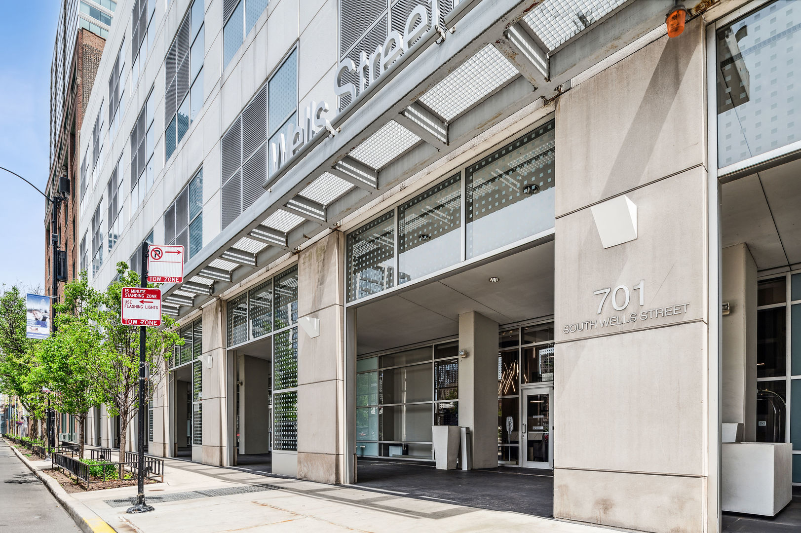 701 S Wells Street Unit: 903