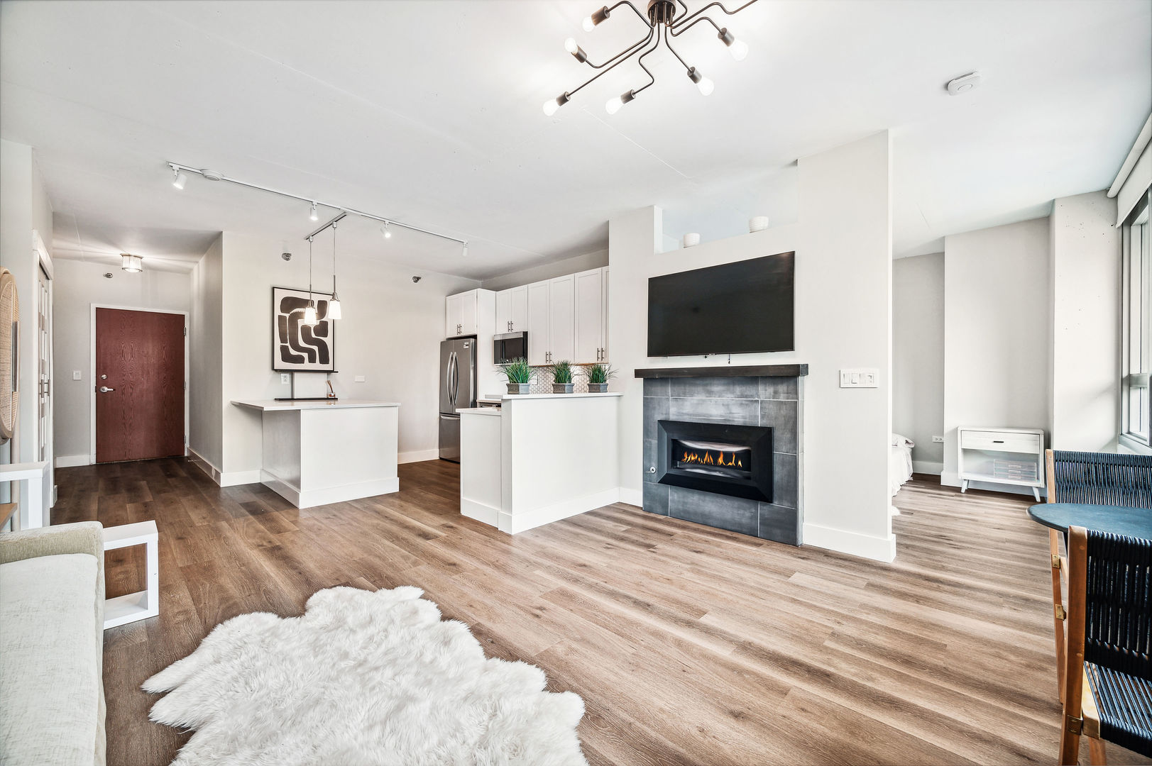 701 S Wells Street Unit: 903