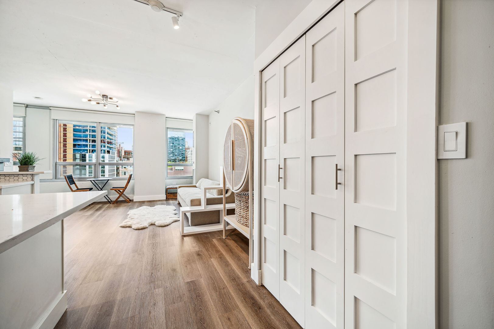 701 S Wells Street Unit: 903