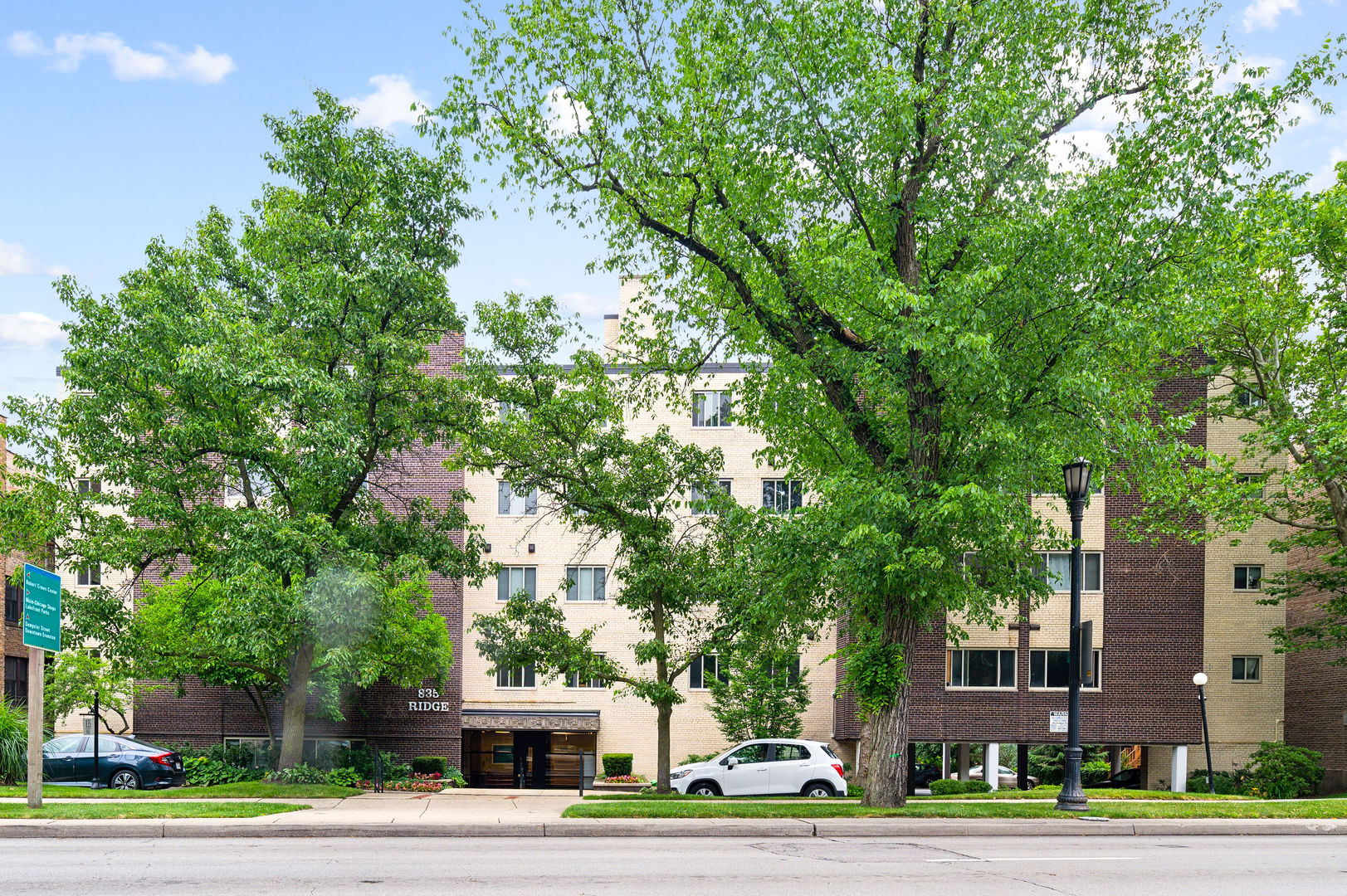 835 Ridge Avenue Unit: 303