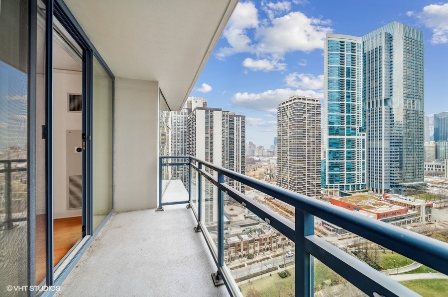 201 N WESTSHORE Drive Unit: 2605