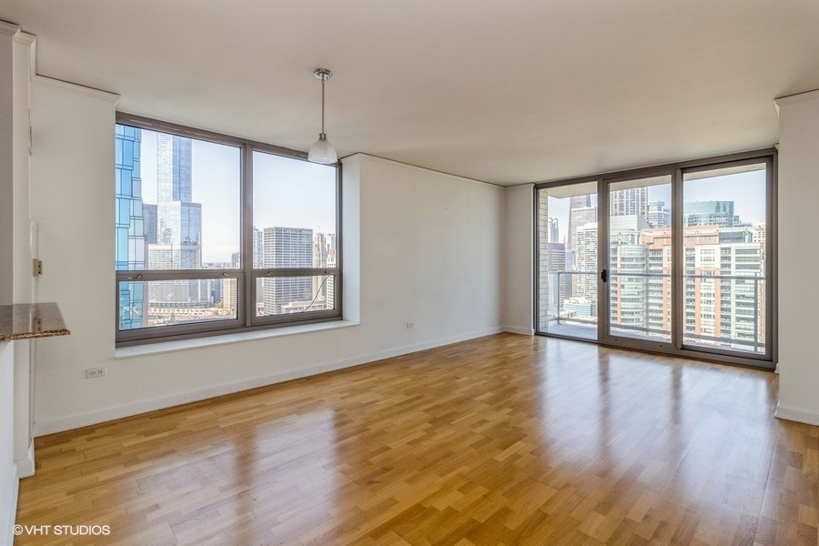 420 E Waterside Drive Unit: 2910